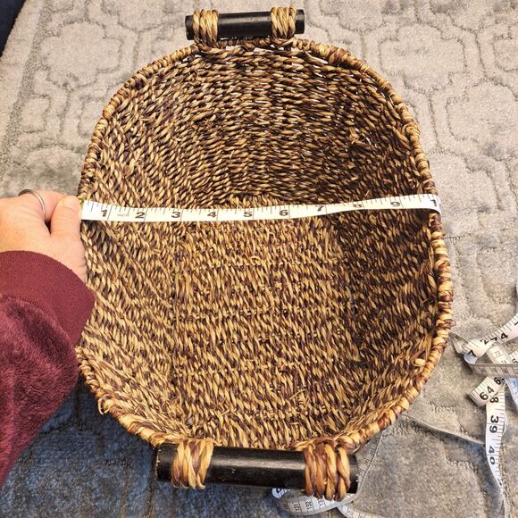 WICKER BASKET WITH WOODEN HANDLES MEDIUM TAN BROWN WOVEN OVAL WOODEN BOHO DECOR - Picture 8 of 9